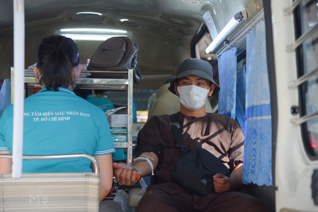 Humanitarian Blood Donation