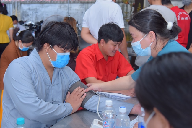 Humanitarian Blood Donation