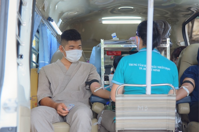 Humanitarian Blood Donation