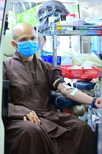 Humanitarian Blood Donation