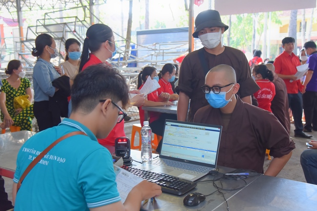 Humanitarian Blood Donation