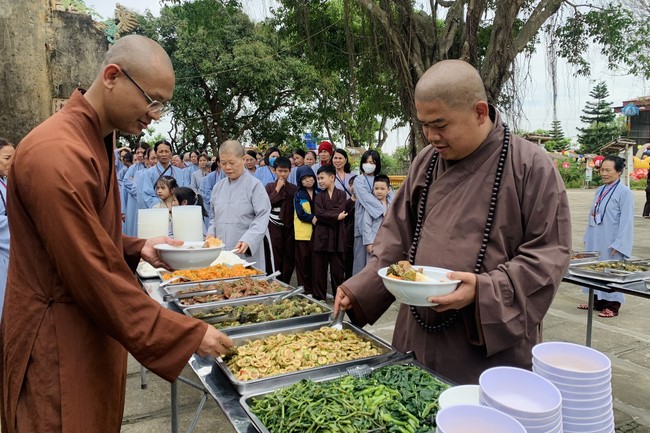 One - Day Retreat at Dong Cao pagoda,  Thanh Hoa