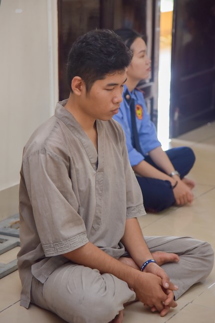 Dharma talk Is practice easy or difficult in the 2nd day practice