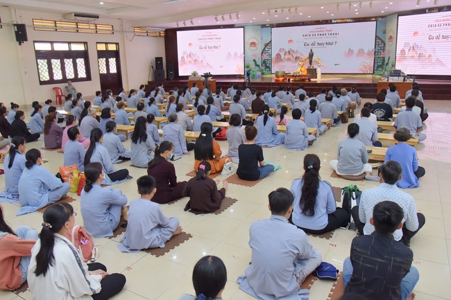 Dharma talk Is practice easy or difficult in the 2nd day practice