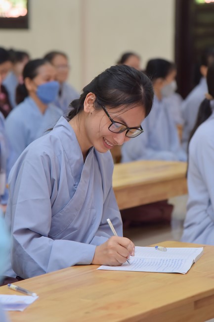 Dharma talk Is practice easy or difficult in the 2nd day practice