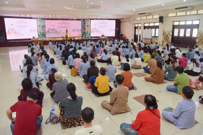 Dharma talk Is practice easy or difficult in the 2nd day practice