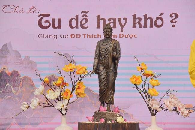 Dharma talk Is practice easy or difficult in the 2nd day practice