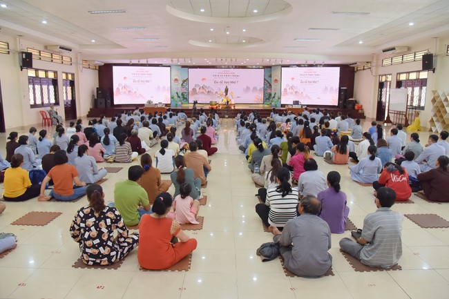 Dharma talk Is practice easy or difficult in the 2nd day practice