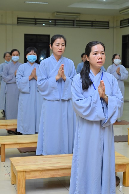 Dharma talk Is practice easy or difficult in the 2nd day practice