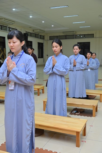 Dharma talk Is practice easy or difficult in the 2nd day practice