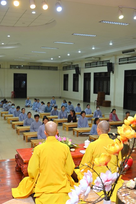 Dharma talk Is practice easy or difficult in the 2nd day practice