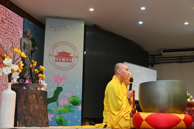 Dharma talk Is practice easy or difficult in the 2nd day practice
