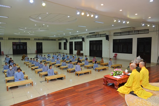 Dharma talk Is practice easy or difficult in the 2nd day practice