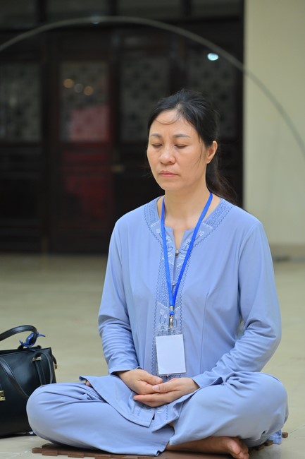 Dharma talk Is practice easy or difficult in the 2nd day practice