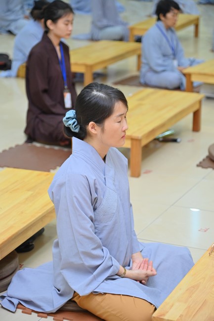 Dharma talk Is practice easy or difficult in the 2nd day practice