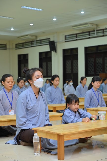 Dharma talk Is practice easy or difficult in the 2nd day practice