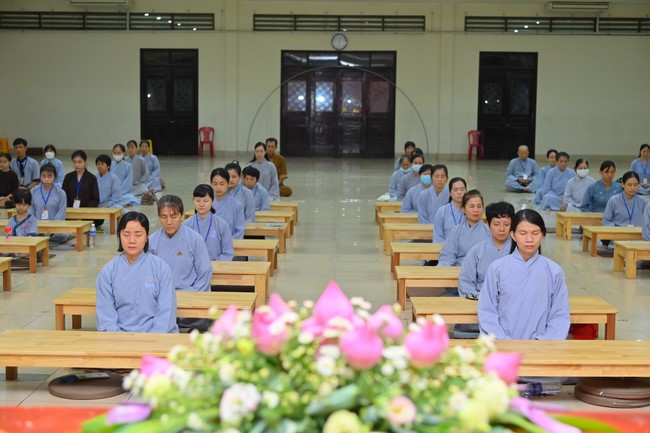 Dharma talk Is practice easy or difficult in the 2nd day practice