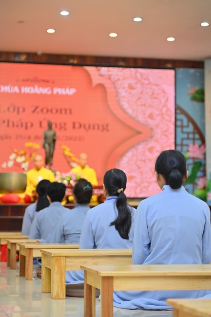 Dharma talk Is practice easy or difficult in the 2nd day practice