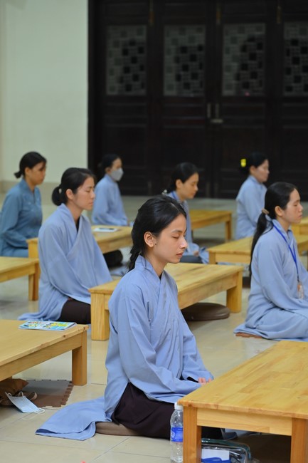 Dharma talk Is practice easy or difficult in the 2nd day practice