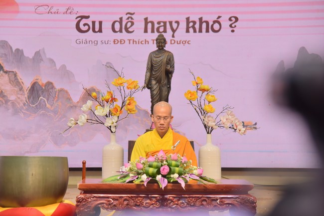 Dharma talk Is practice easy or difficult in the 2nd day practice