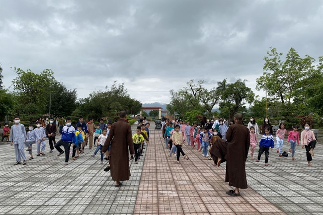 Chùa Giai Lam - Hà Tĩnh: Khoá tu “Tuổi trẻ hướng Phật”