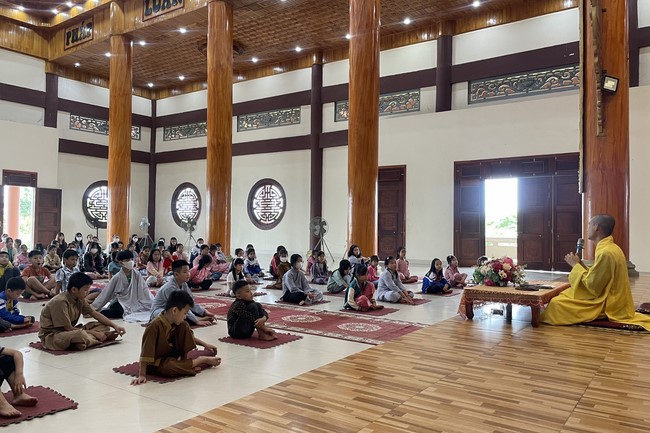 Chùa Giai Lam - Hà Tĩnh: Khoá tu “Tuổi trẻ hướng Phật”