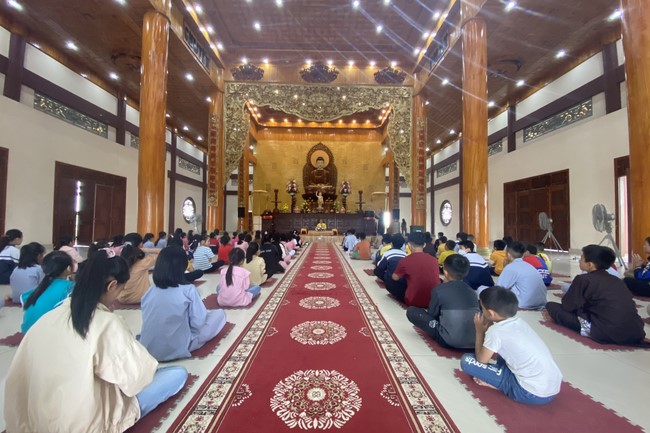 Chùa Giai Lam - Hà Tĩnh: Khoá tu “Tuổi trẻ hướng Phật”