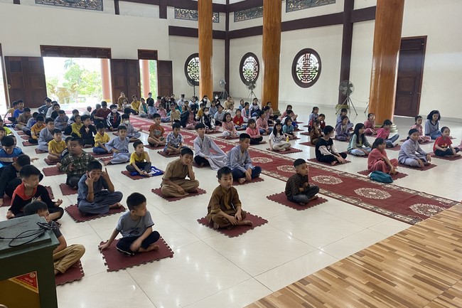 Chùa Giai Lam - Hà Tĩnh: Khoá tu “Tuổi trẻ hướng Phật”