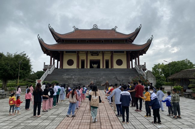 Chùa Giai Lam - Hà Tĩnh: Khoá tu “Tuổi trẻ hướng Phật”