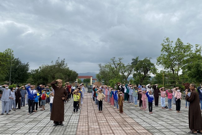 Chùa Giai Lam - Hà Tĩnh: Khoá tu “Tuổi trẻ hướng Phật”