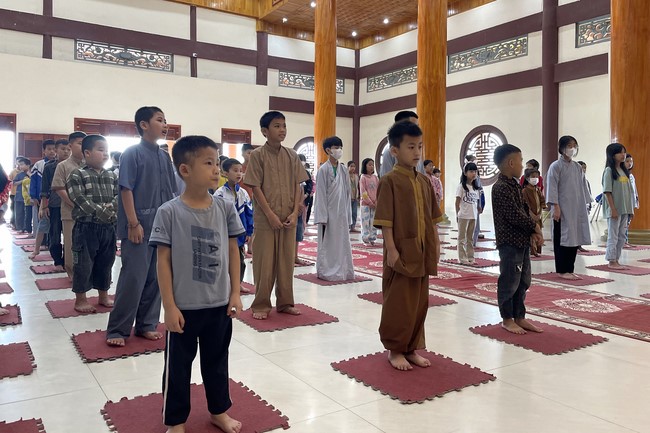 Chùa Giai Lam - Hà Tĩnh: Khoá tu “Tuổi trẻ hướng Phật”