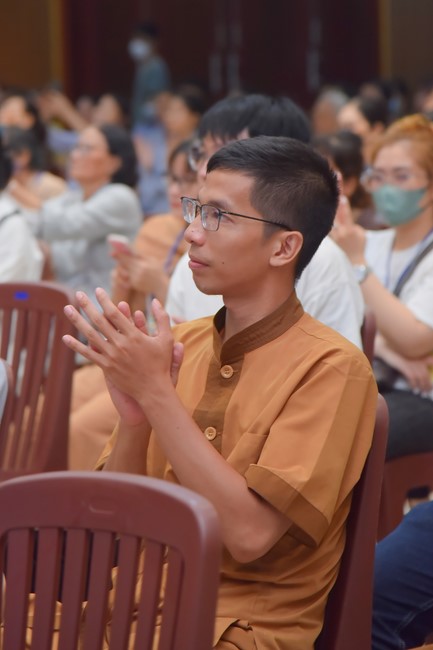 Performance night to celebrate Buddha's Birthday