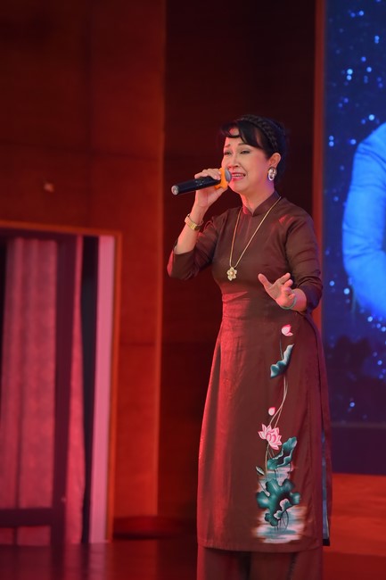 Performance night to celebrate Buddha's Birthday