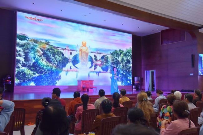 Performance night to celebrate Buddha's Birthday