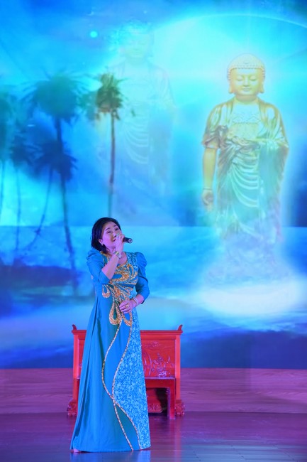 Performance night to celebrate Buddha's Birthday