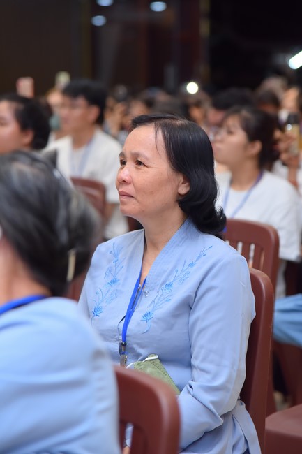 Performance night to celebrate Buddha's Birthday