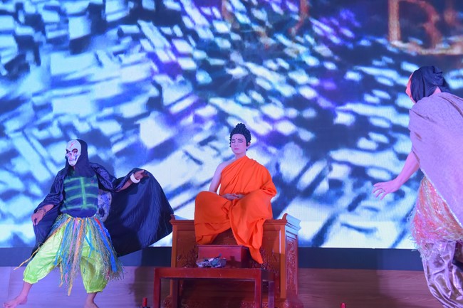 Performance night to celebrate Buddha's Birthday