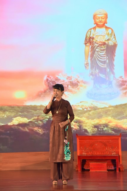 Performance night to celebrate Buddha's Birthday