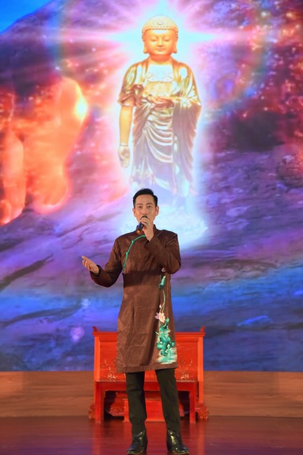 Performance night to celebrate Buddha's Birthday