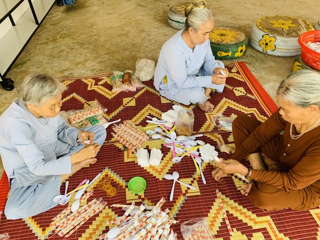 One - Day Retreat toward to The Buddha Birthday at Dong Cao pagoda in Thanh Hoa
