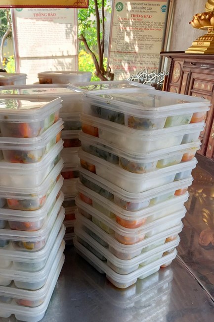 One - Day Retreat toward to The Buddha Birthday at Dong Cao pagoda in Thanh Hoa