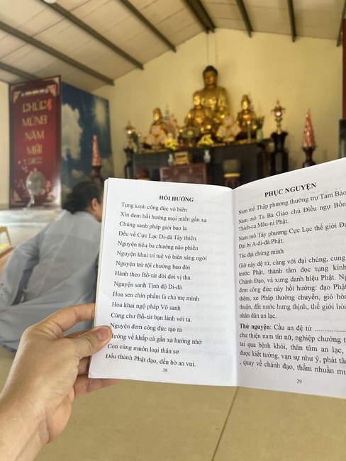 One - Day Retreat toward to The Buddha Birthday at Dong Cao pagoda in Thanh Hoa