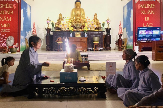 One - Day Retreat toward to The Buddha Birthday at Dong Cao pagoda in Thanh Hoa