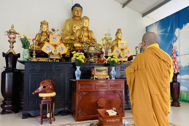 One - Day Retreat toward to The Buddha Birthday at Dong Cao pagoda in Thanh Hoa