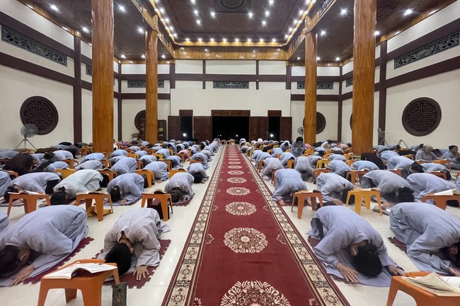 Repentance ceremony on March 29th, Year of the Cat at Giai Lam Temple – Ha Tinh