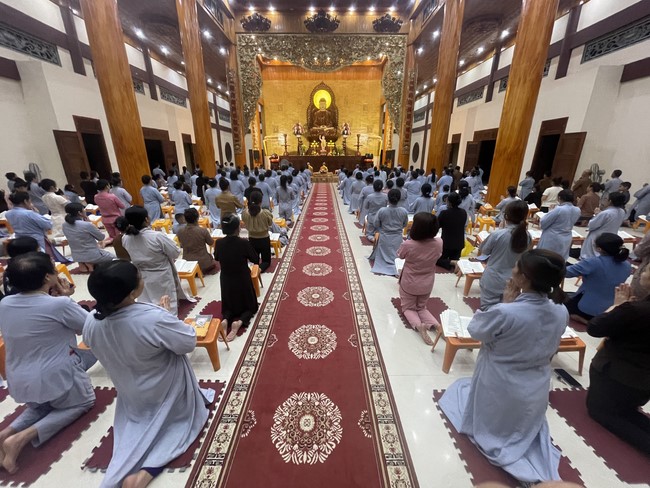 Repentance ceremony on March 29th, Year of the Cat at Giai Lam Temple – Ha Tinh