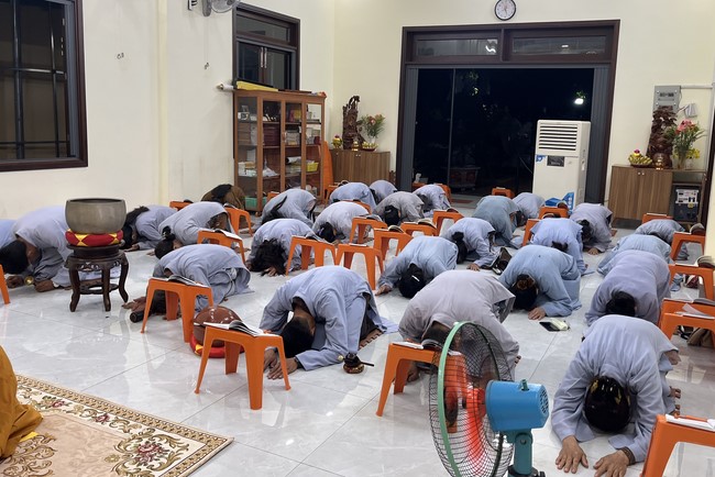 Repentant Ceremony on April 01st, Year of the Cat at Tam Phap pagoda, Binh Phuoc