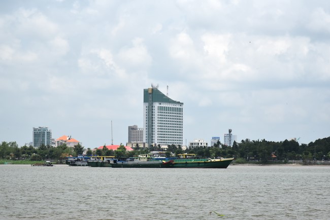 Phóng sanh mừng Đại lễ Phật đản