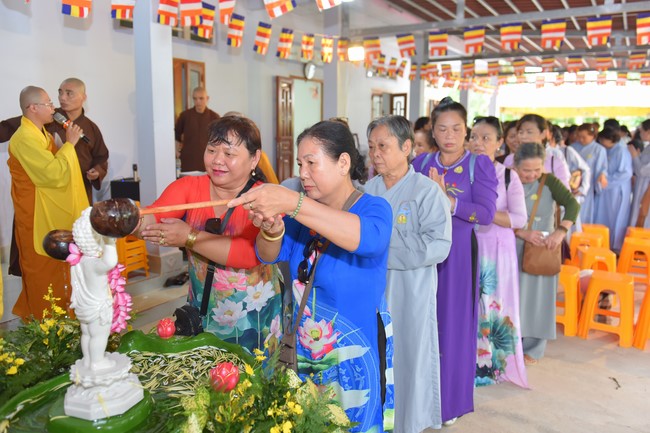 Buddha's Birthday Ceremony at Quang Phap pagoda, Tay Ninh