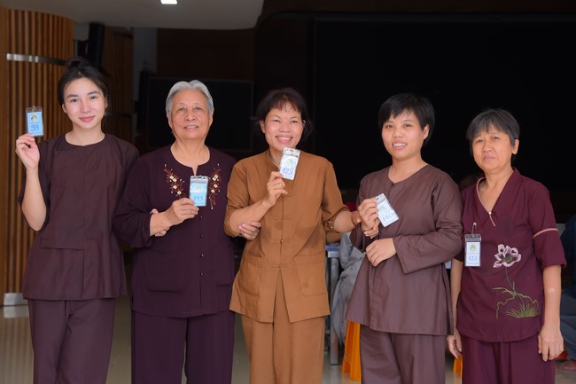 Community program Purification of body- mind, Guiding a healthy living method in accordance with the nature